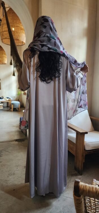 ⁦عباية اوركيد Orchid Abaya⁩ - الصورة ⁦2⁩