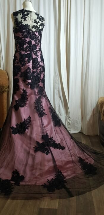 ⁦Lotus Dress فستان لوتيس⁩ - الصورة ⁦4⁩