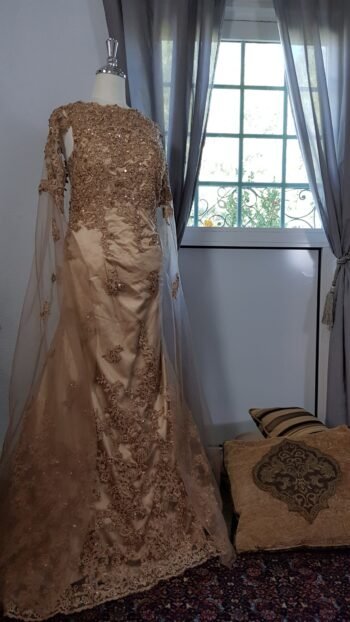 ⁦Gold Dress فستان قولد⁩ - الصورة ⁦8⁩