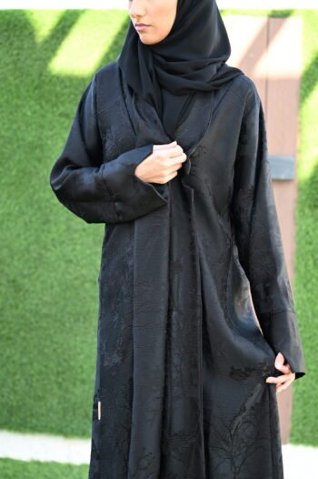⁦Rawnaq Abaya عباية رَونق⁩ - الصورة ⁦2⁩