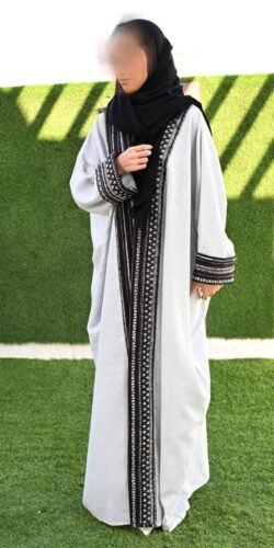 DA002 عباية